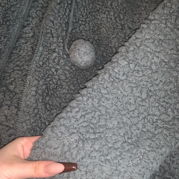 Bear hoodie - Picture 2 of 4